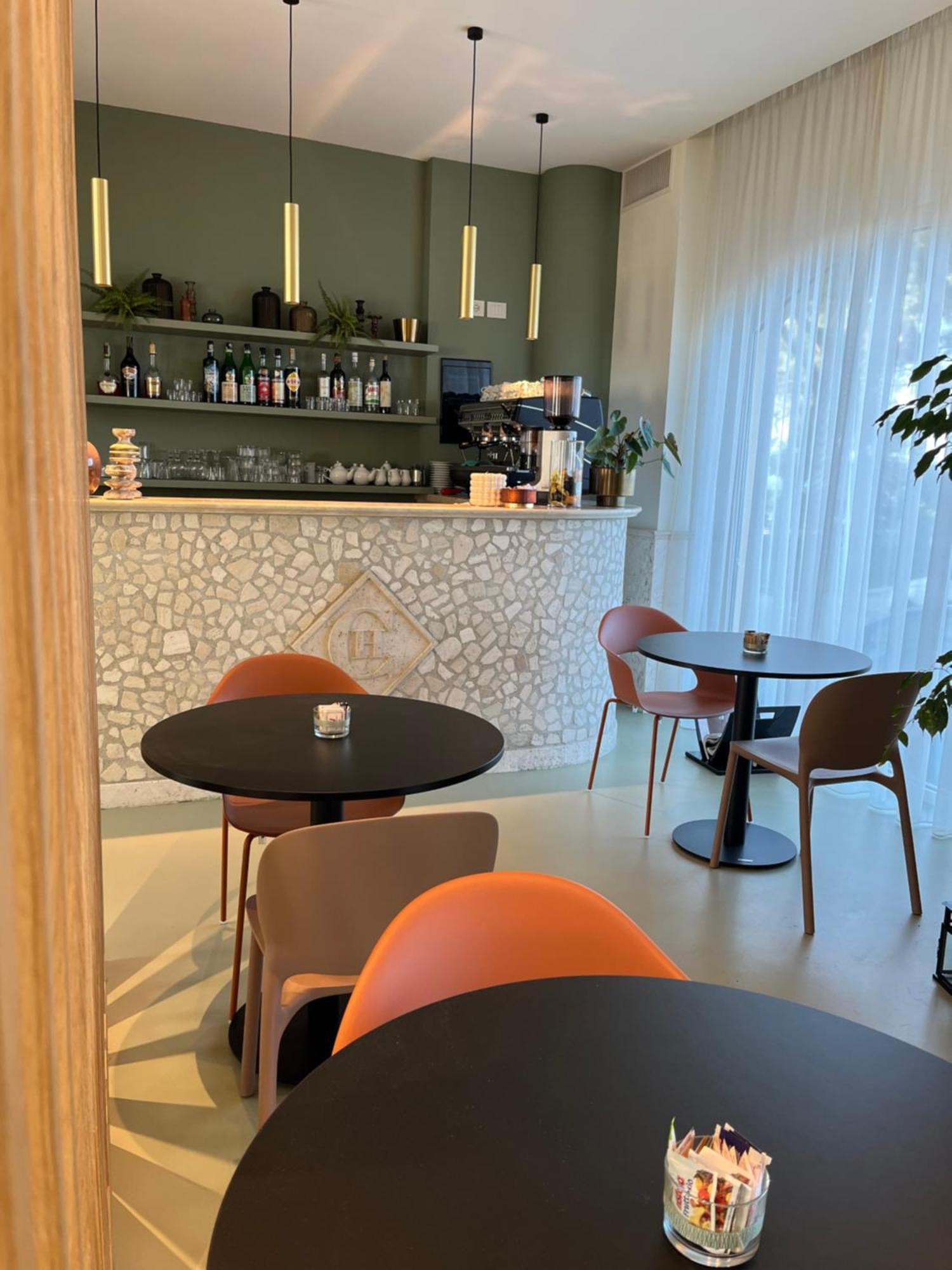 Hotel Capital Купра-Мариттима Экстерьер фото